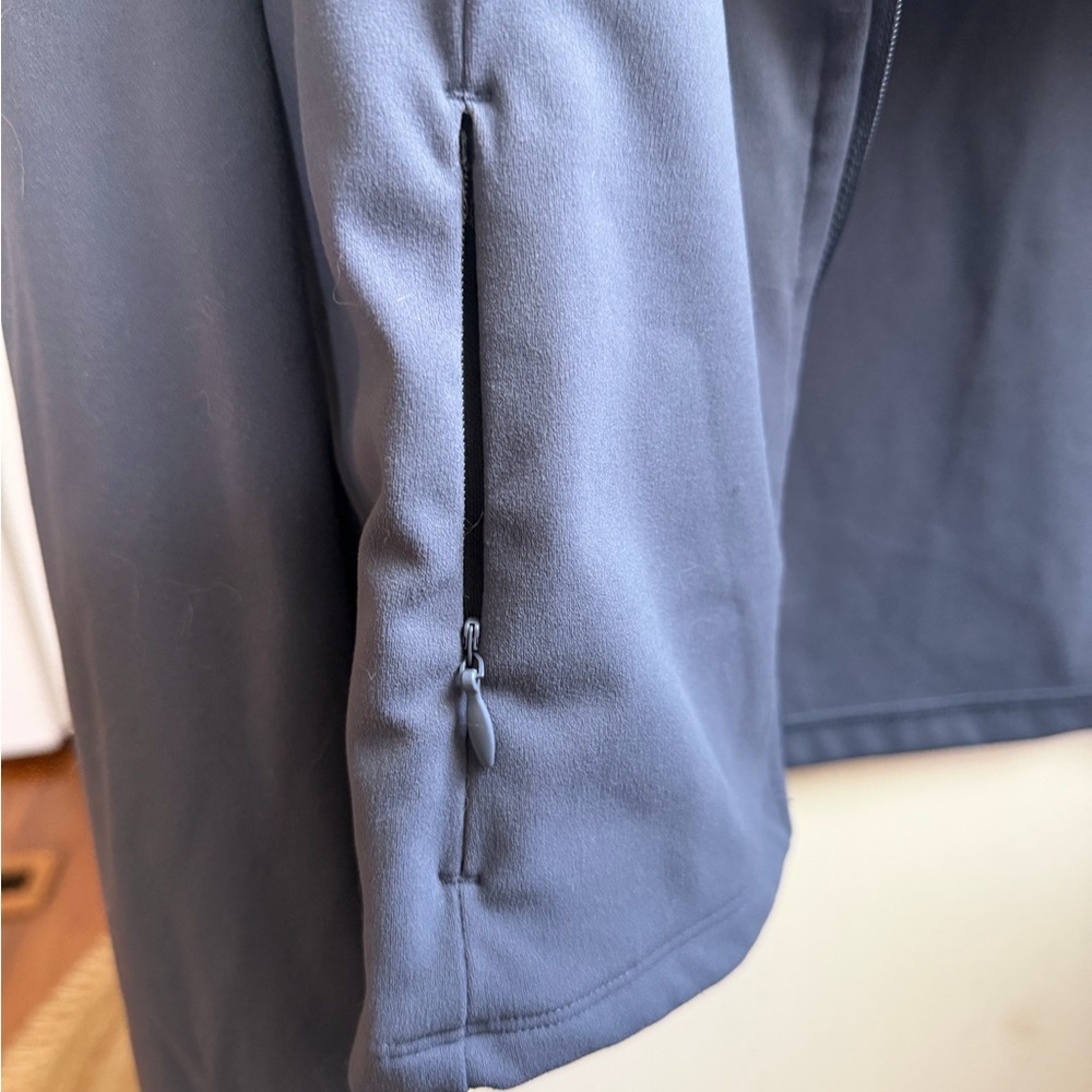 Like New! Gold Hinge Slate Blue Active Bra and Bike Shorts w/ Matching Jacket - Picture 7 of 12